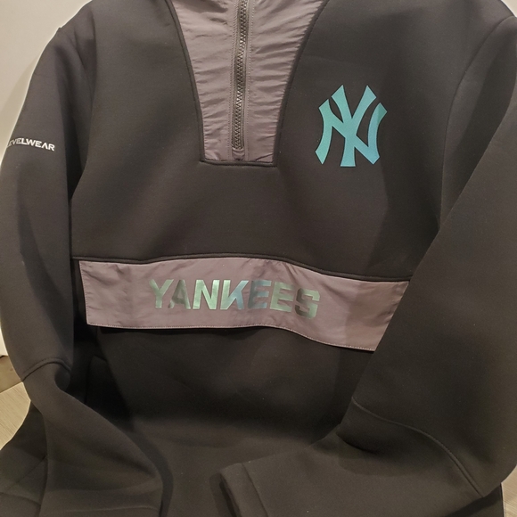 Level Wear Men's Black NY Yankees 1/4 Zip Hoodie Pullover Size Medium - Picture 2 of 16